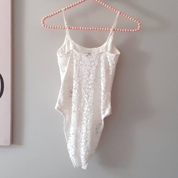 NWOT Zara white floral lace-like sheer / semi-sheer bodysuit, S - Picture 9 of 10